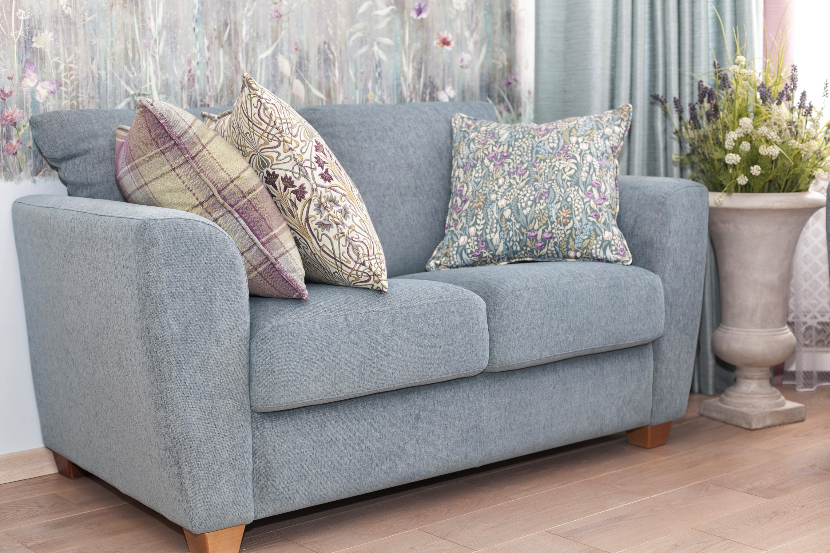 Теплый дом в холодных оттенках